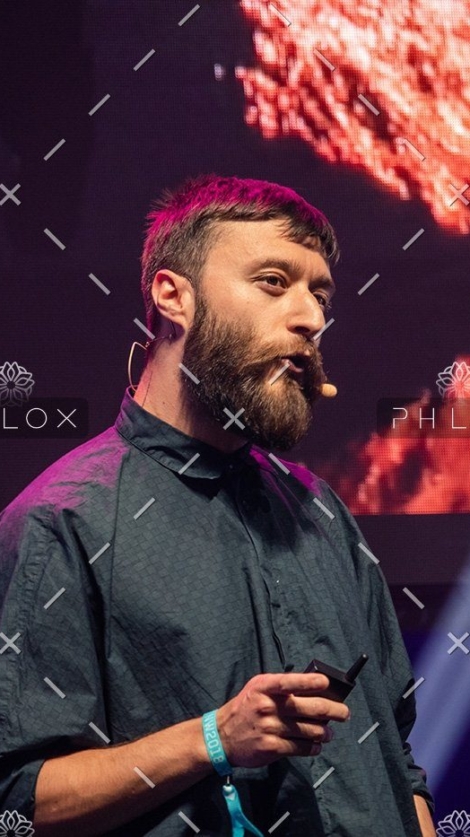 demo-attachment-68-liam-martens-680583-unsplash